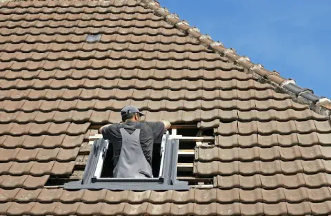 Pose de velux - Sainte-Léocadie